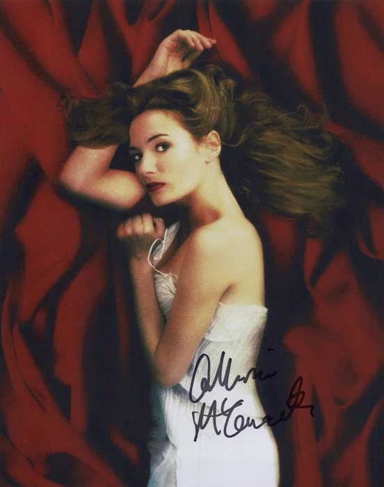 Catherine McCormack autograph