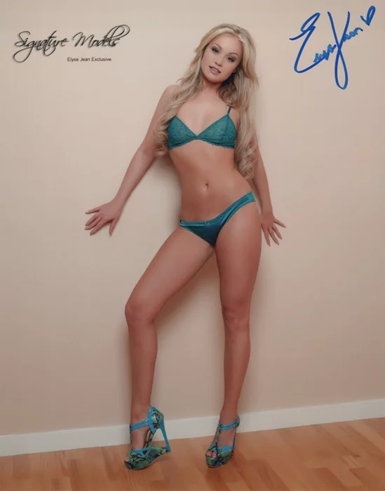 Elyse Jean autograph