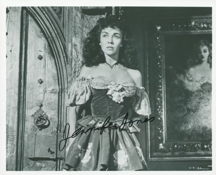 Jennifer Jones autograph