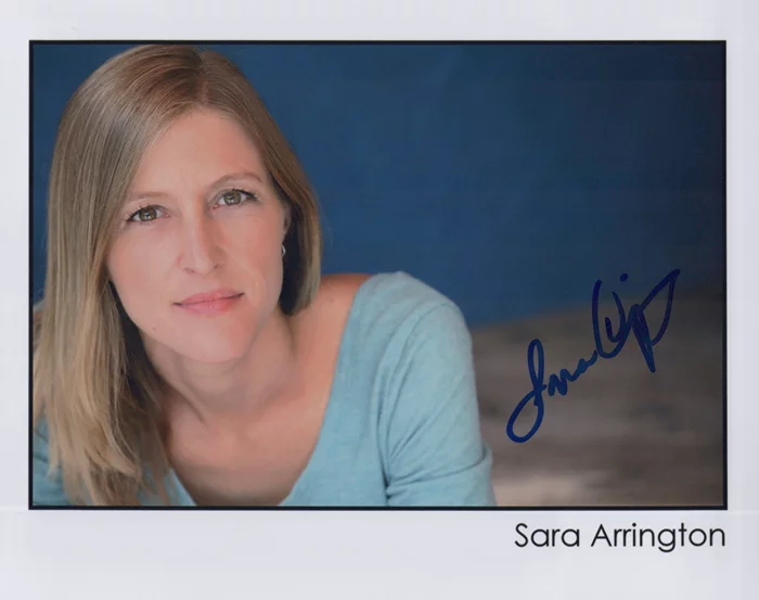 Sara Arrington autograph
