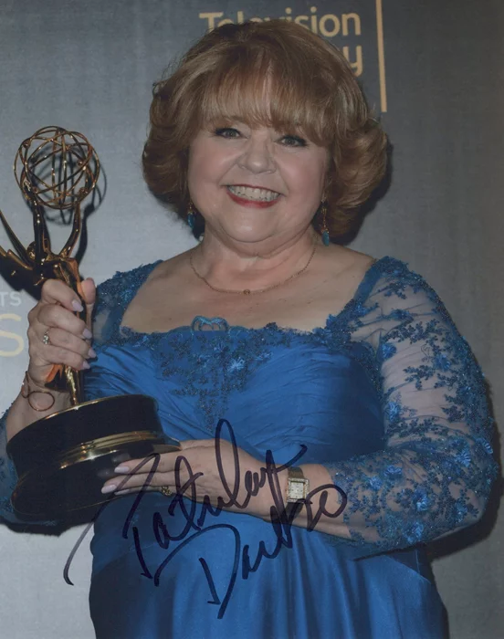 Patrika Darbo autograph