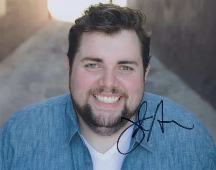 Josh Hoover autograph