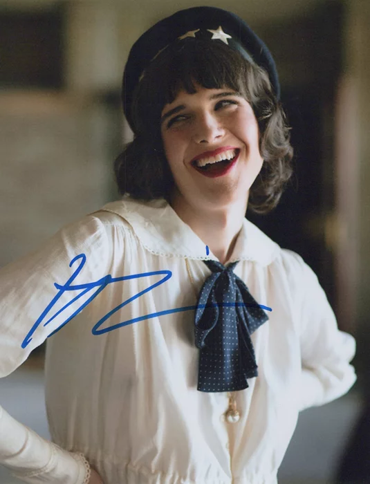 Hari Nef autograph