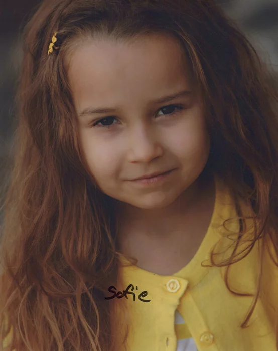 Sofie Taylor autograph