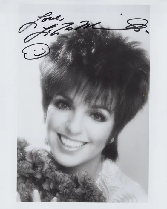 Liza Minnelli autograph