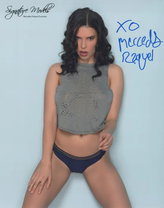 Mercedes Raquel autograph
