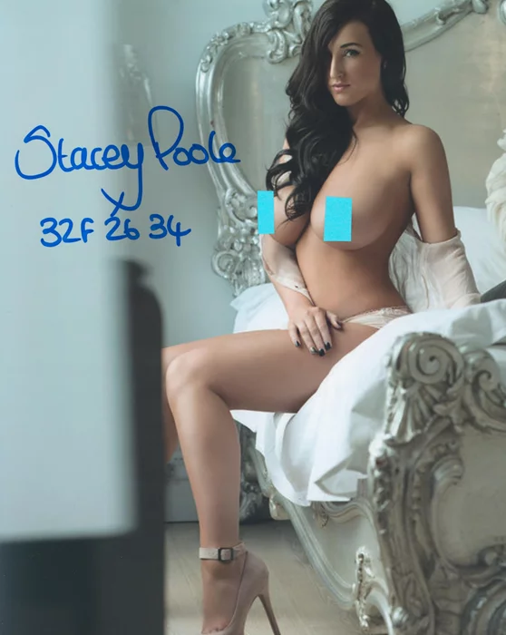 Stacey Poole autograph