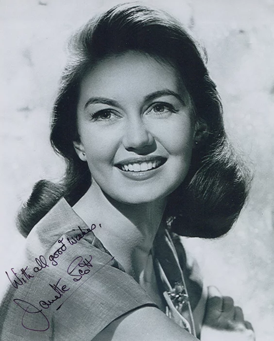 Janette Scott autograph