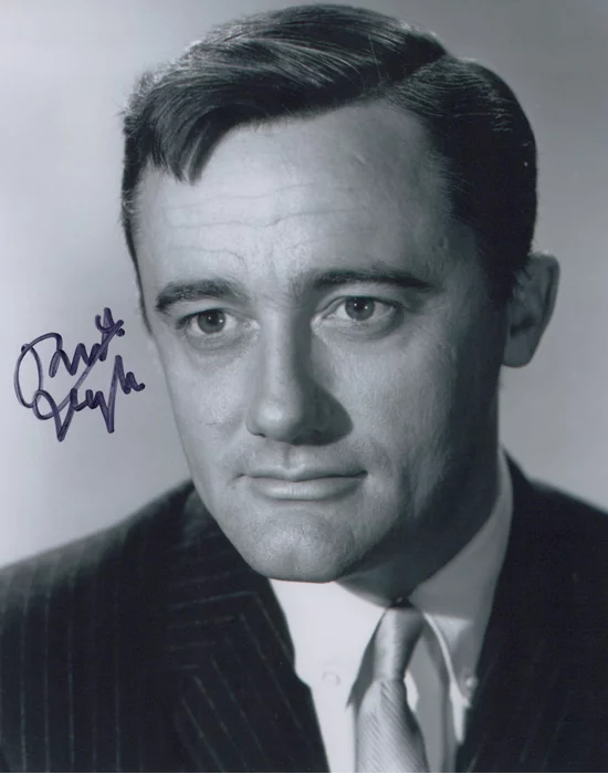 Robert Vaughn autograph