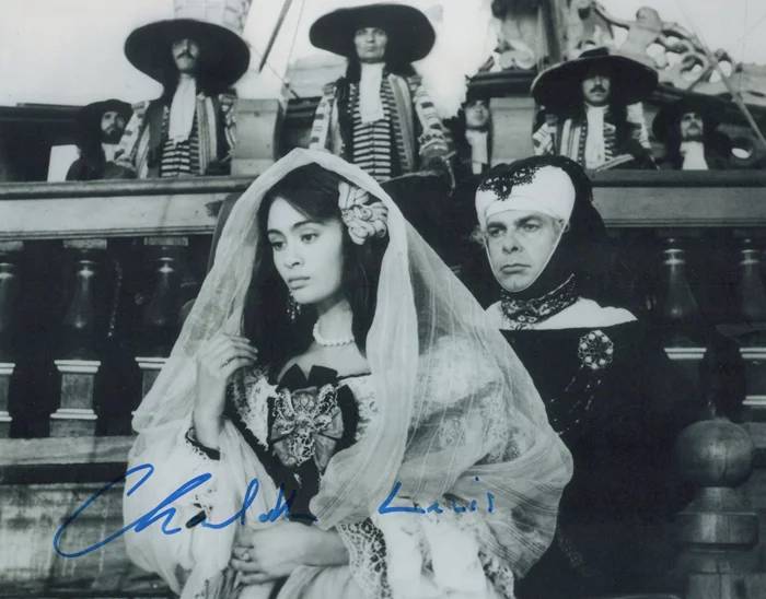 Charlotte Lewis autograph
