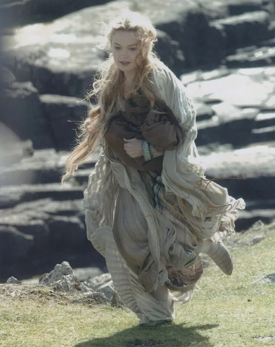 Sophia Myles autograph