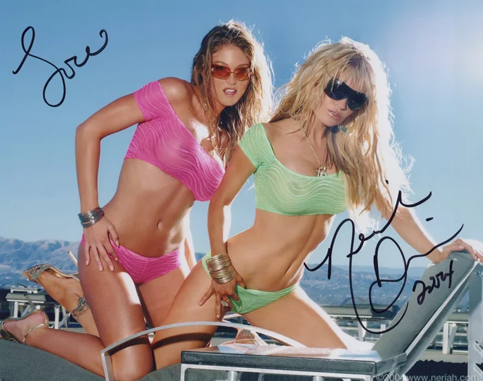 Neriah Davis autograph