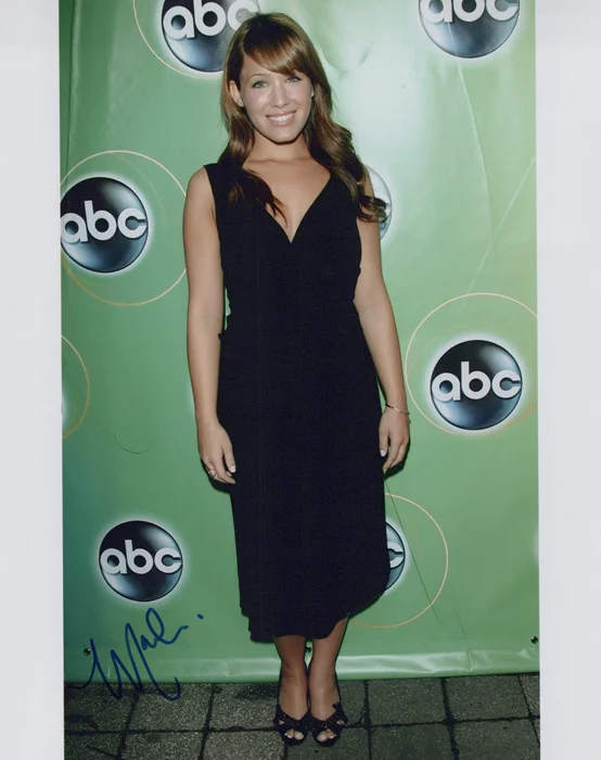 Marla Sokoloff autograph