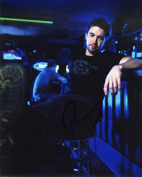 Rob McElhenney autograph