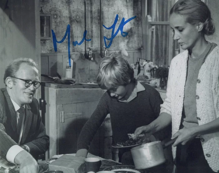 Mark Lester autograph