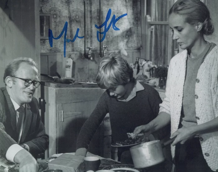 Mark Lester autograph