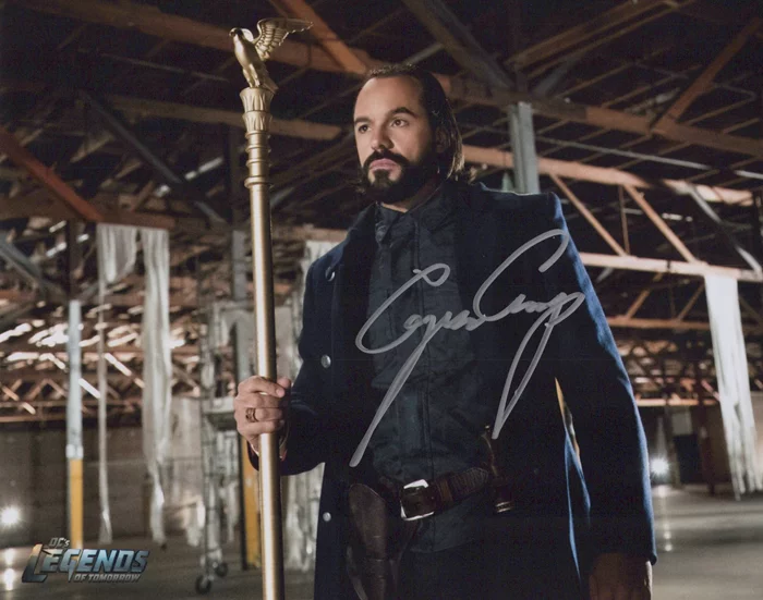 Casper Crump autograph