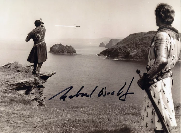 Gabriel Woolf autograph