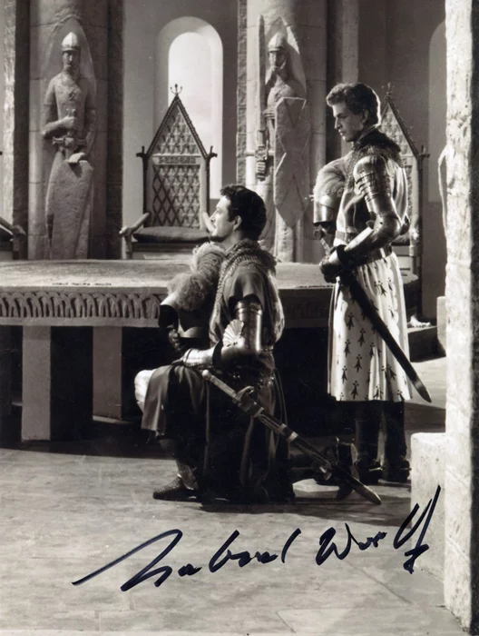 Gabriel Woolf autograph