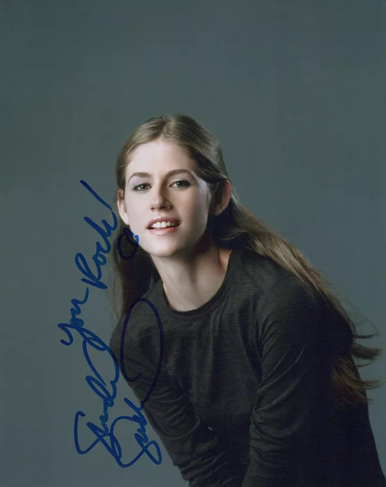 Shandi Sullivan autograph