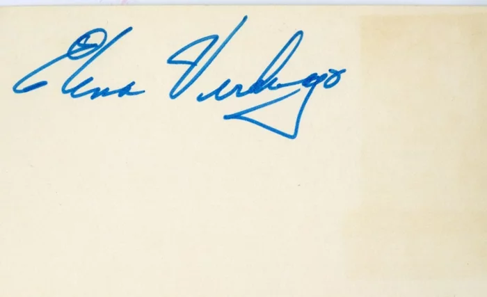 Elena Verdugo autograph