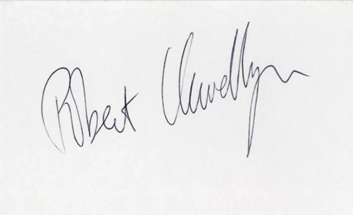 Robert Llewellyn autograph