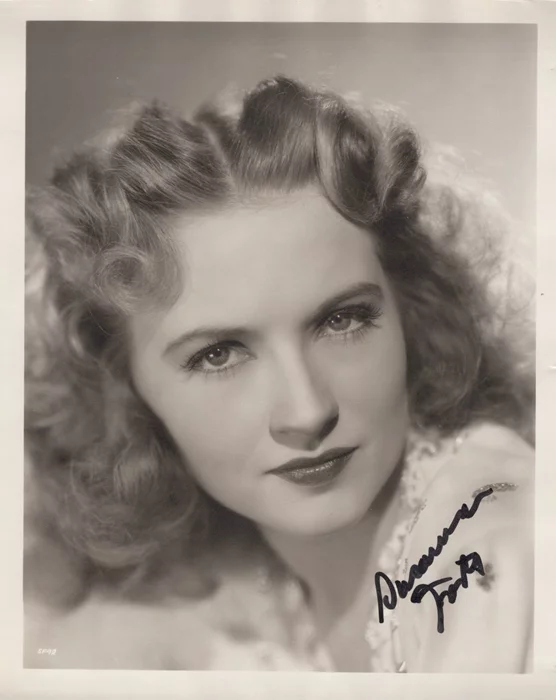 Susanna Foster autograph