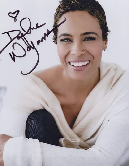 Daphne Wayans autograph