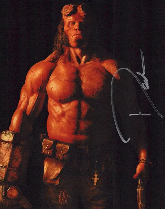 David Harbour autograph