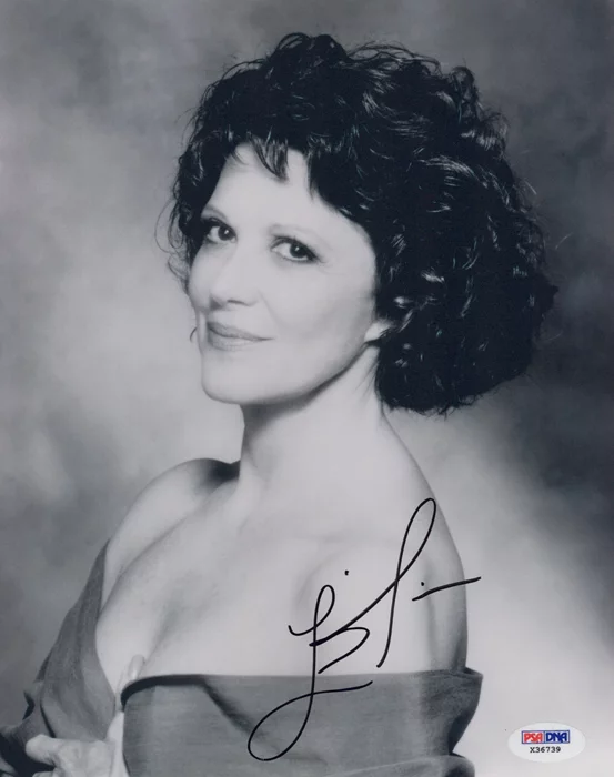 Linda Lavin autograph