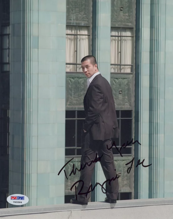 Reggie Lee autograph