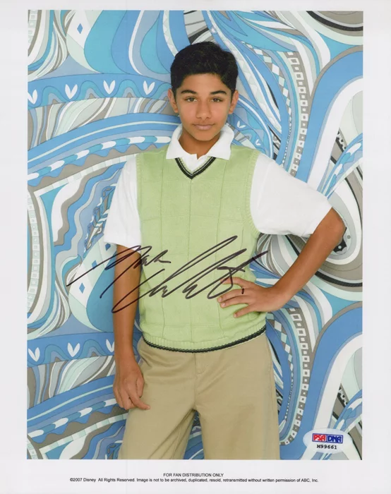 Mark Indelicato autograph