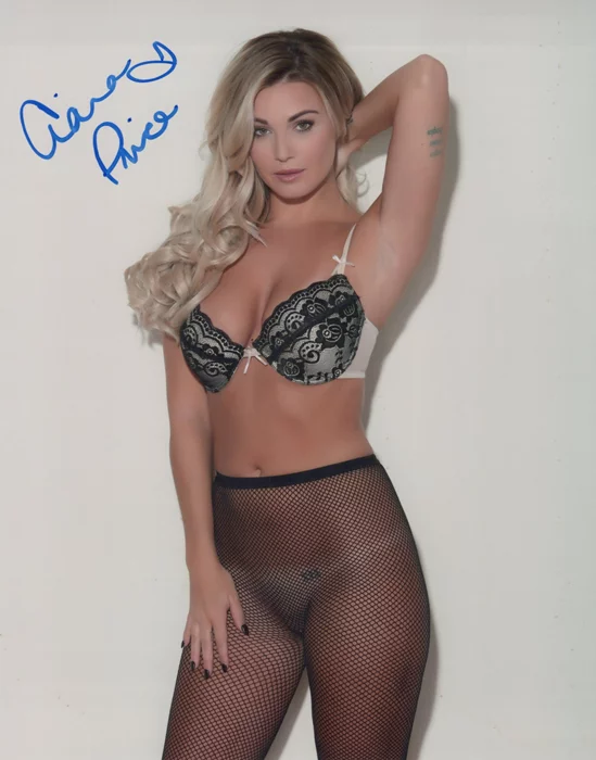 Ciara Price autograph