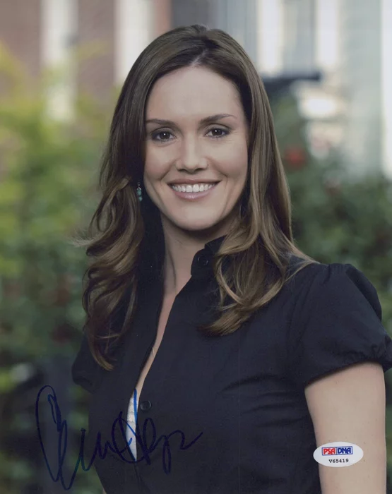 Erinn Hayes autograph