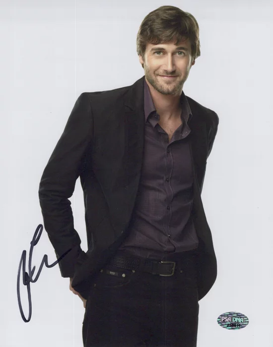 Ryan Eggold autograph