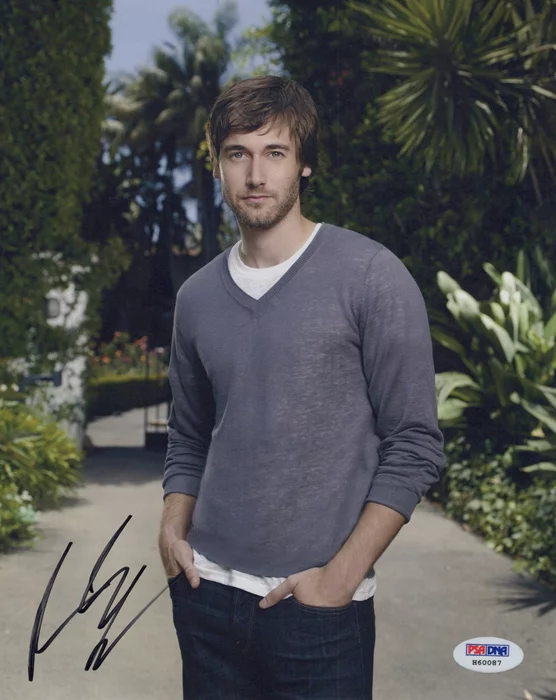 Ryan Eggold autograph