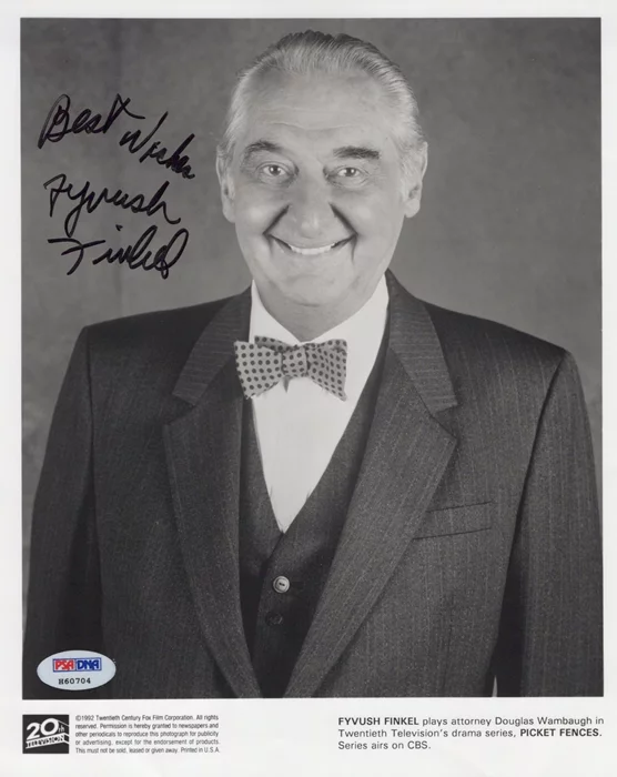 Fyvush Finkel autograph