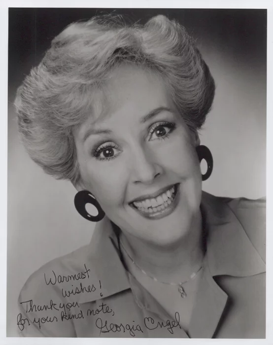 Georgia Engel autograph