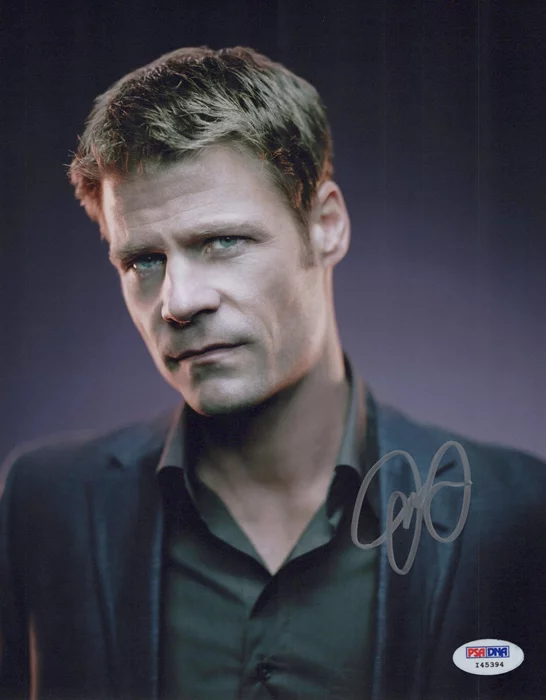 Joel Gretsch autograph