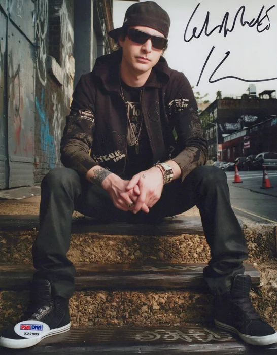 Kevin Rudolf autograph