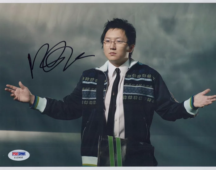 Masi Oka autograph