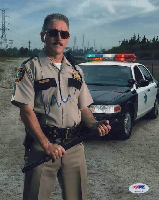 Carlos Alazraqui autograph