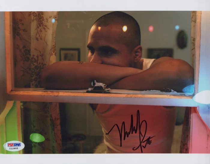 Michael Pena autograph