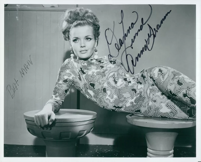 Deanna Lund autograph