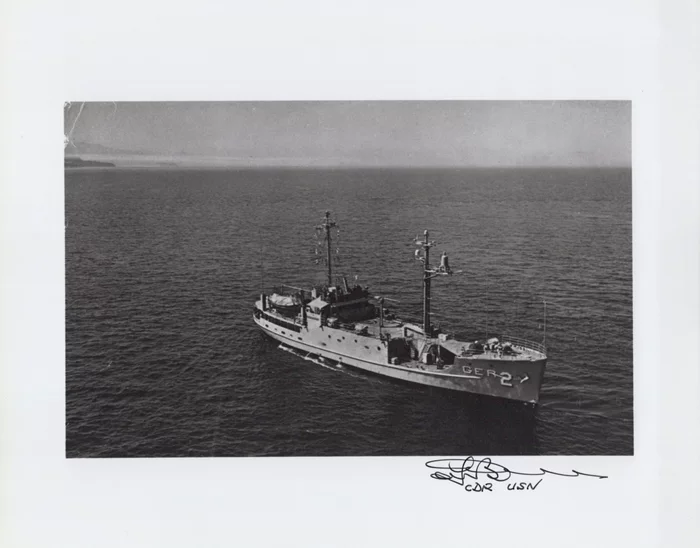 Lloyd Bucher autograph
