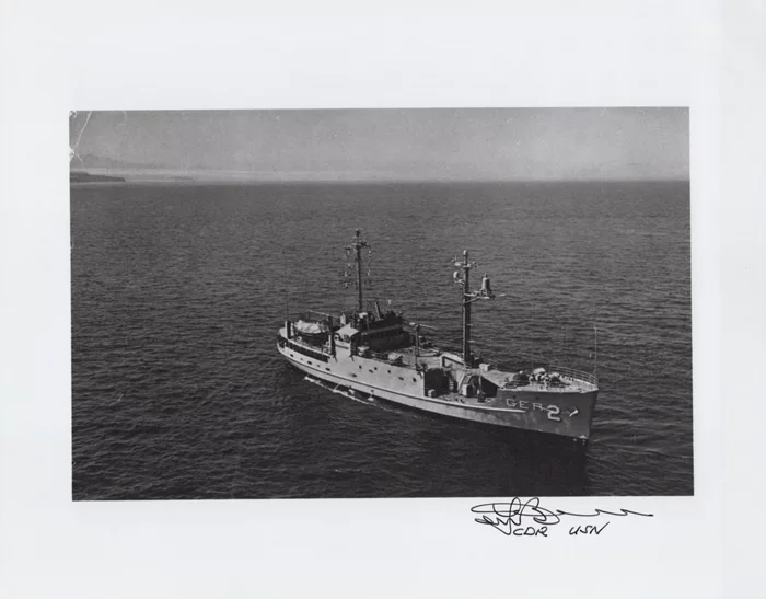 Lloyd Bucher autograph