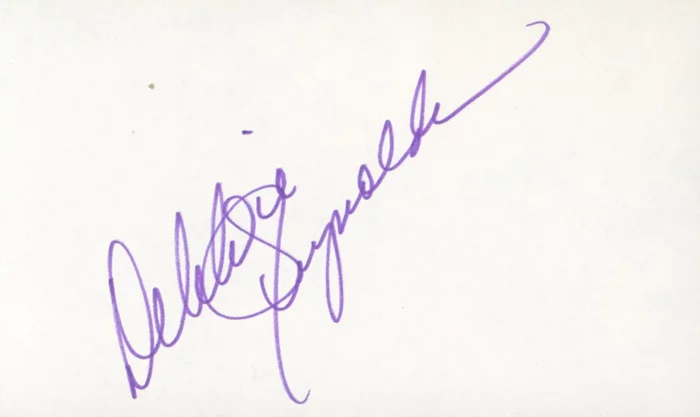 Debbie Reynolds autograph
