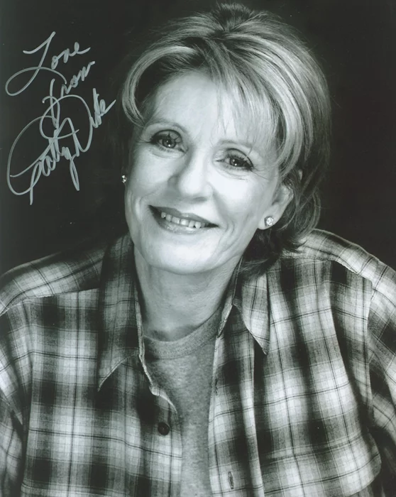 Patty Duke autograph