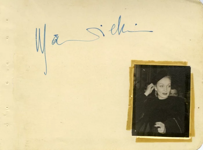 Marlene Dietrich autograph