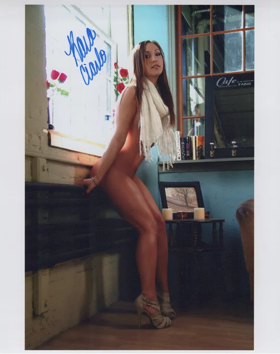 Kara Ciarlo autograph